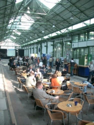 Halle-4